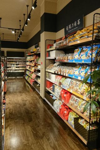 長岡の米菓　新潟の米菓コーナー